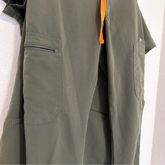 Figs Moss Green Set Yola Pants Pockets Casma Top Short Sleeves Size XXS Women’s - Picture 7 of 12